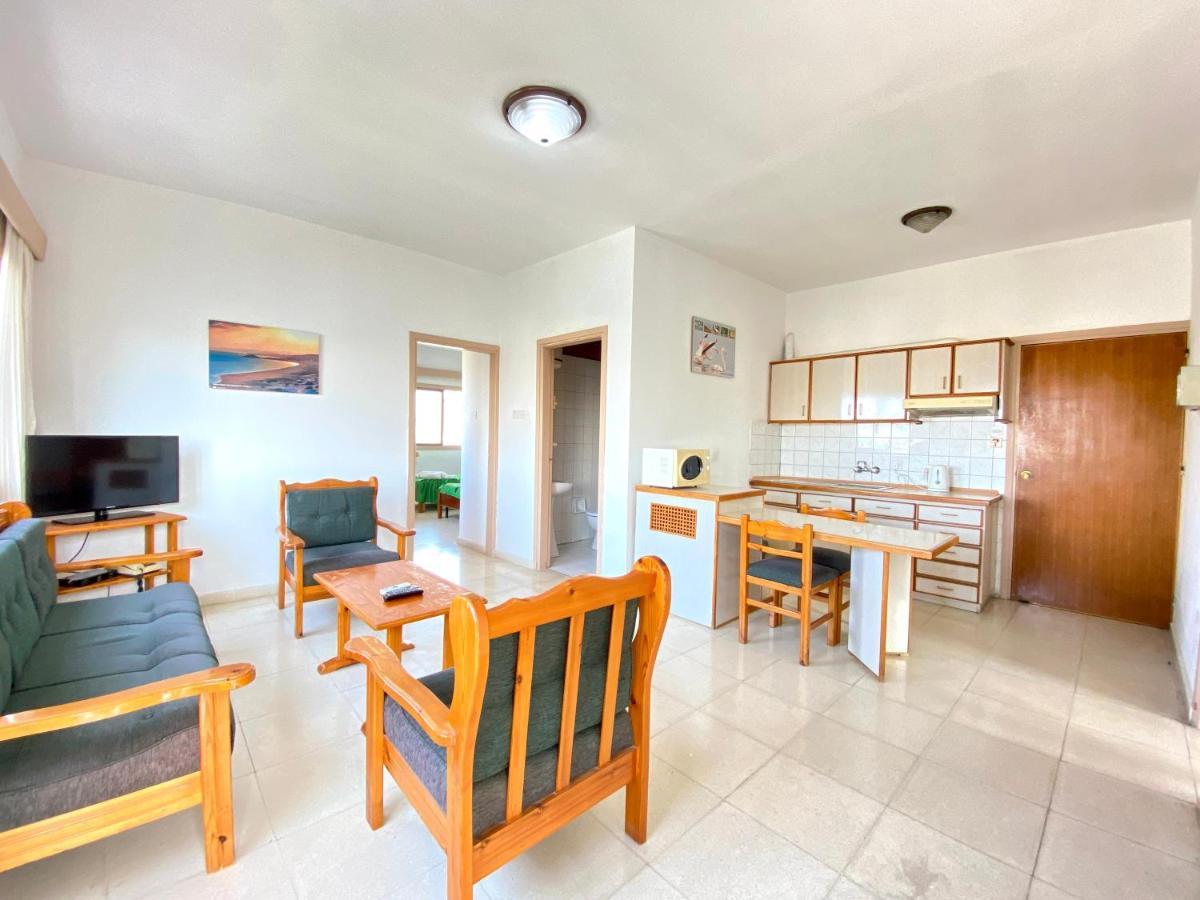 Kaan Hotel & Apartment Kyrenia  Ngoại thất bức ảnh